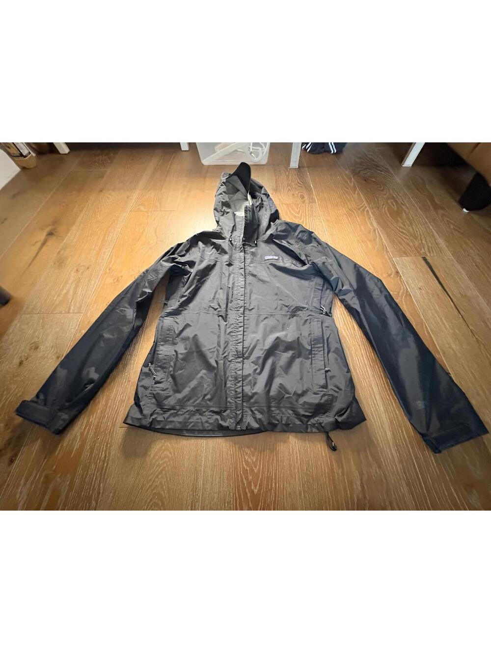 Patagonia Black Women's Waterproof Hooded Rain Jacket Gore-Tex Medium